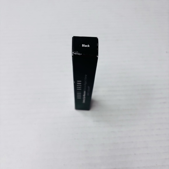 Price firm BOBBI BROWN Black Regard Intense Smokey Eye Mascara - Picture 3 of 6
